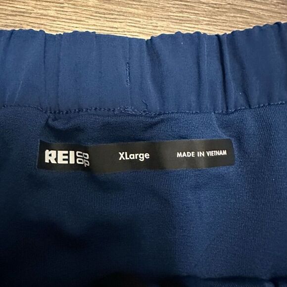 REI Men’s Size XL Athletic Shorts Blue Performance Stretch Activewear Lined - Picture 3 of 8